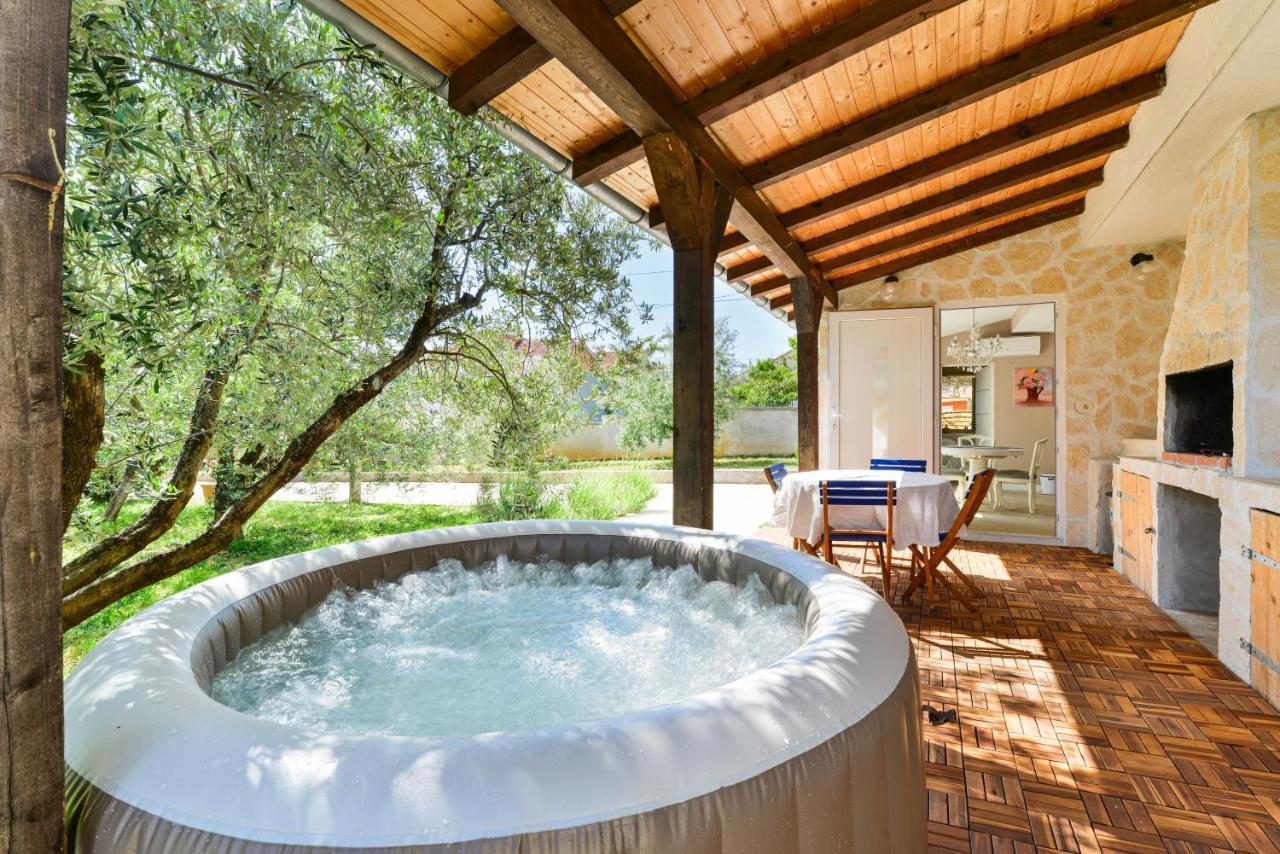 Hacienda Mia With Yacuzzi And Free Parking Zadar Extérieur photo