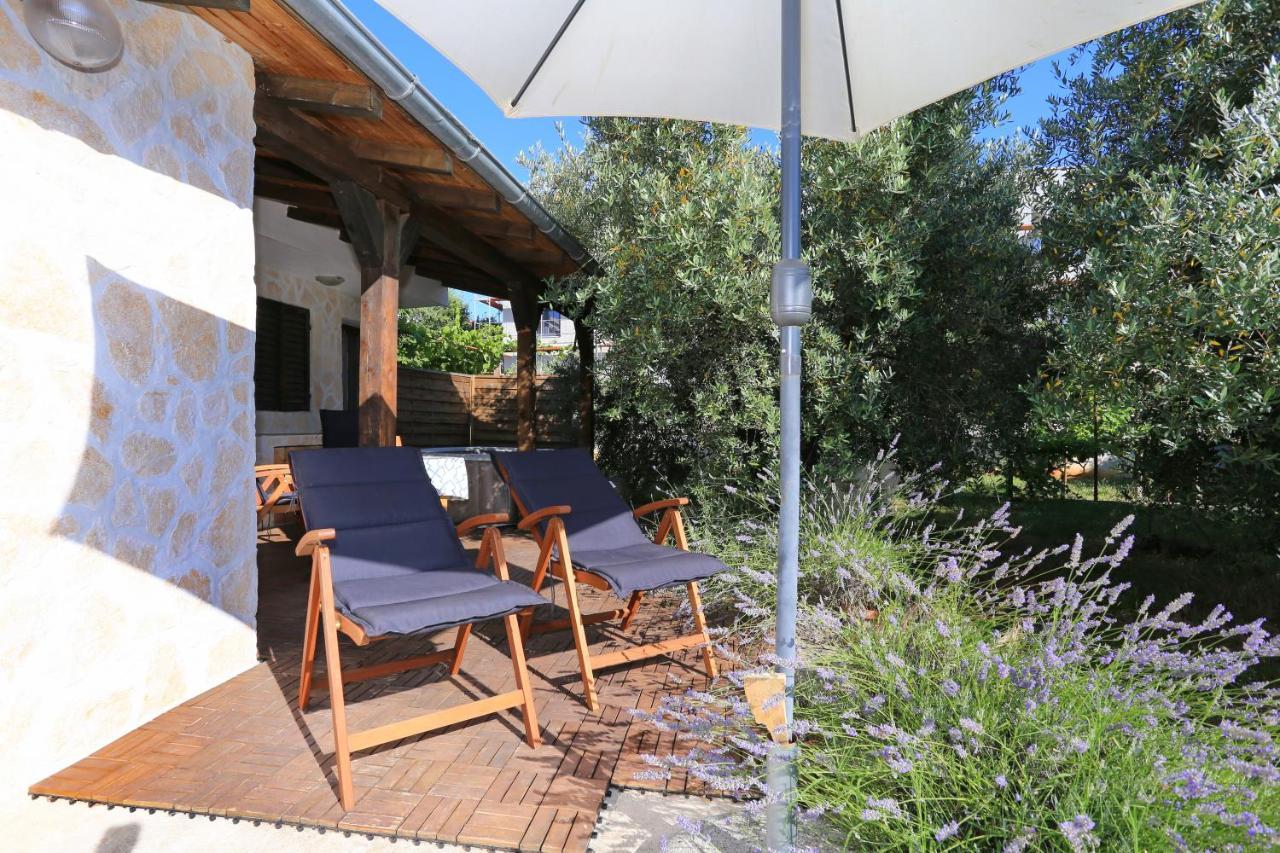 Hacienda Mia With Yacuzzi And Free Parking Zadar Extérieur photo